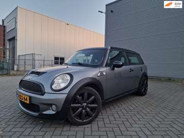 Mini 1.6 NAVI PSENSOR LEDER CRUISE 2 X SLEUTELS