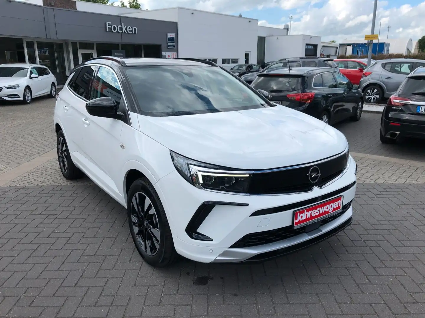 Opel Grandland X Elegance Automatik Weiß - 1