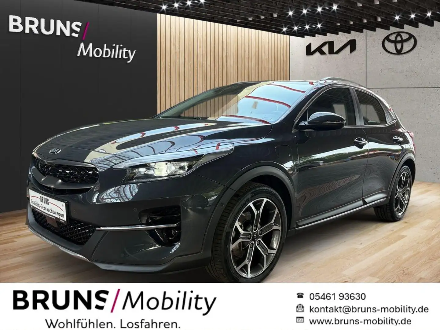 Kia XCeed 1.6 PHEV Spirit Navi 18" Tech + Sitzpaket Šedá - 1