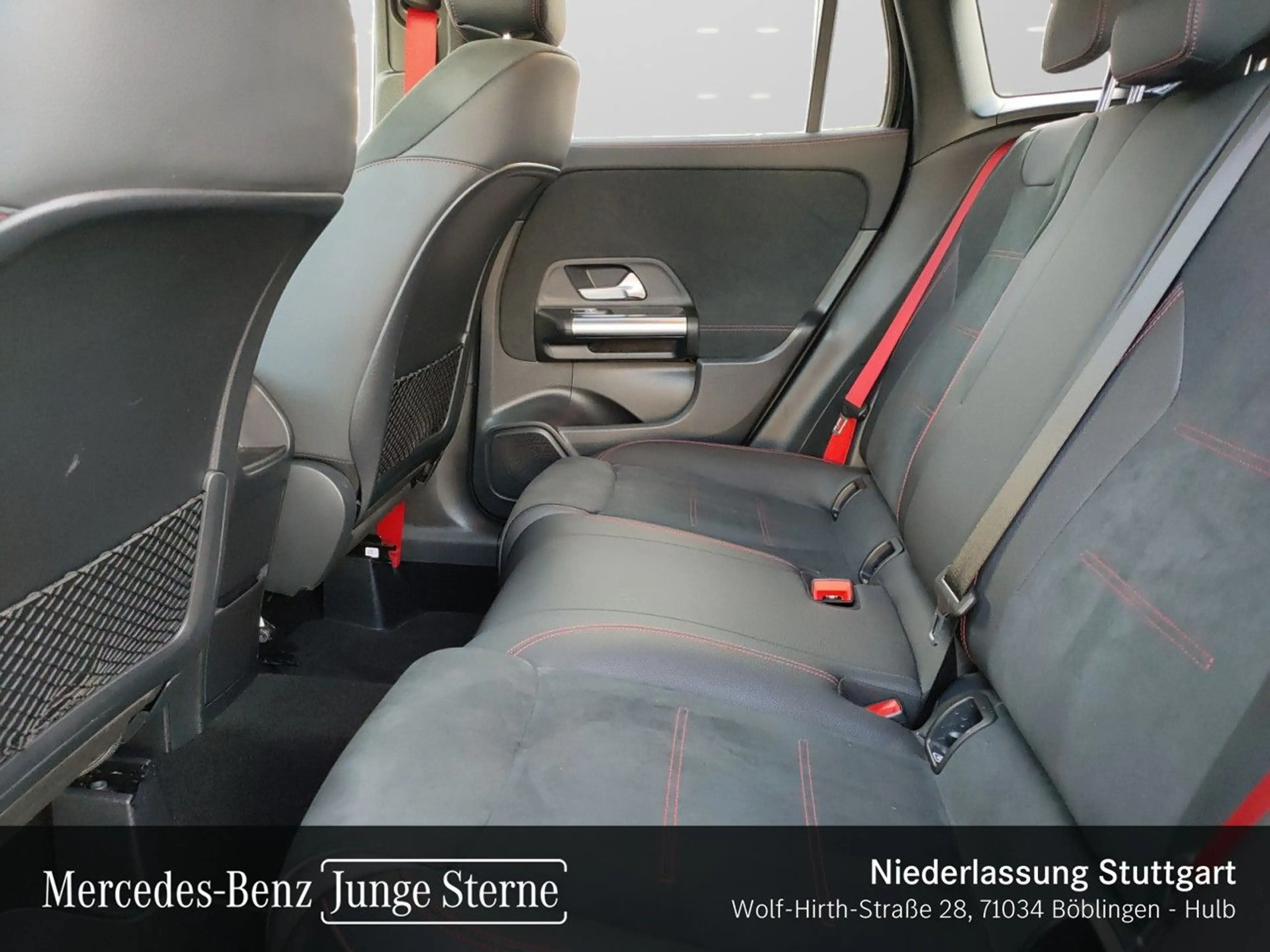 Mercedes-Benz GLA 35 AMG GLA 35 4M AMG+PANO+360°+AHK+MULTIBEAM+TOTW+8G — photo 11