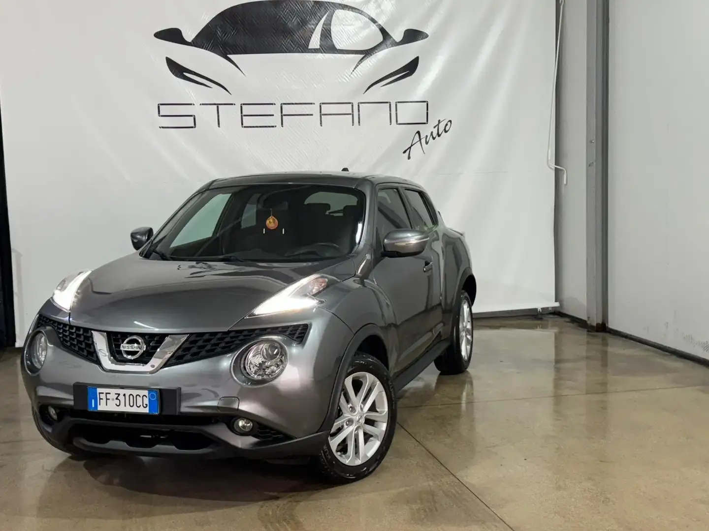 Nissan Juke Juke 1.5 dci Tekna c/pelle 110cv E6 Grau - 1