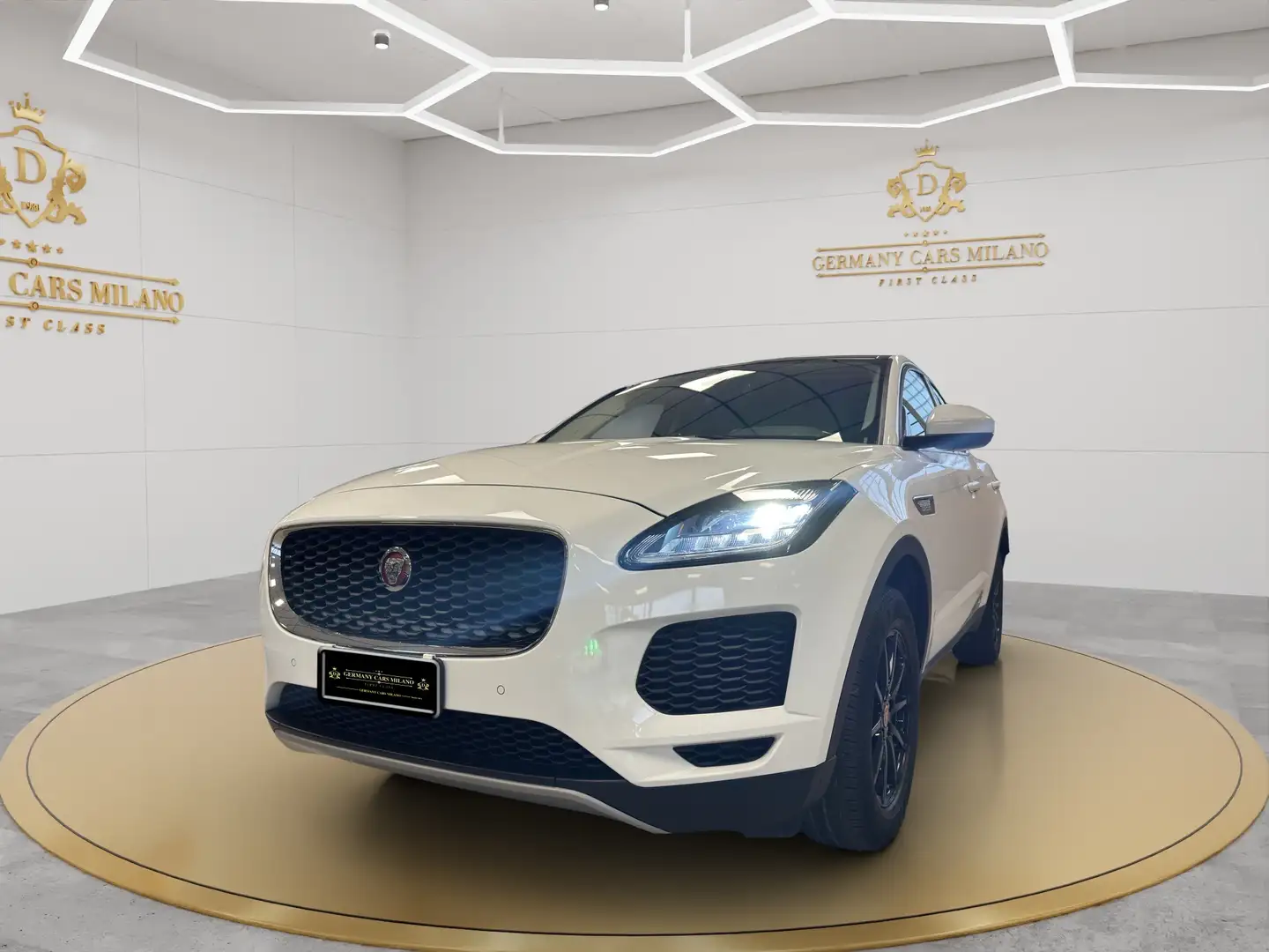 Jaguar E-Pace 2.0d i4 HSE awd 150cv auto Navi Led Blanc - 1