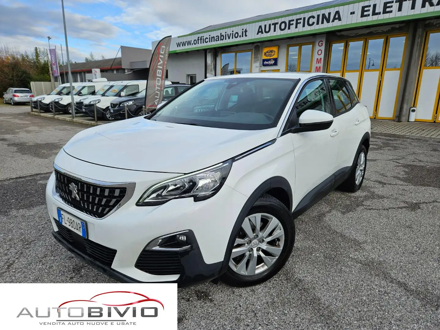 Peugeot 3008 BlueHDi 120 S&S Active Blanc - 2