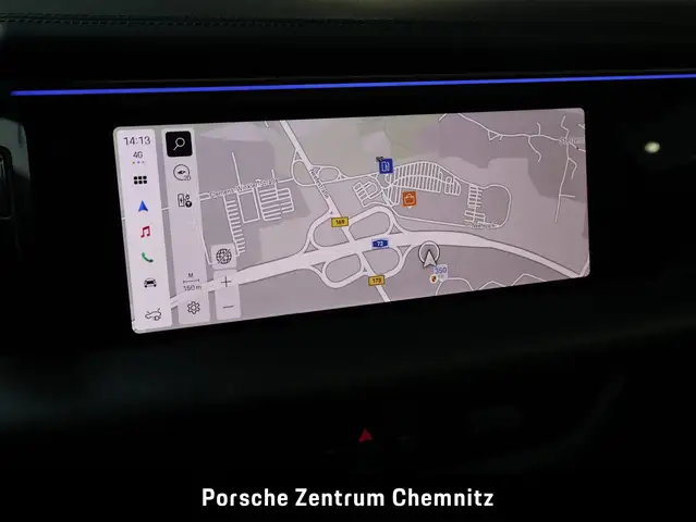Porsche Macan view 15