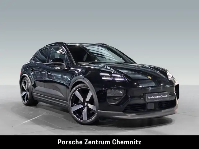 Porsche Macan view 9