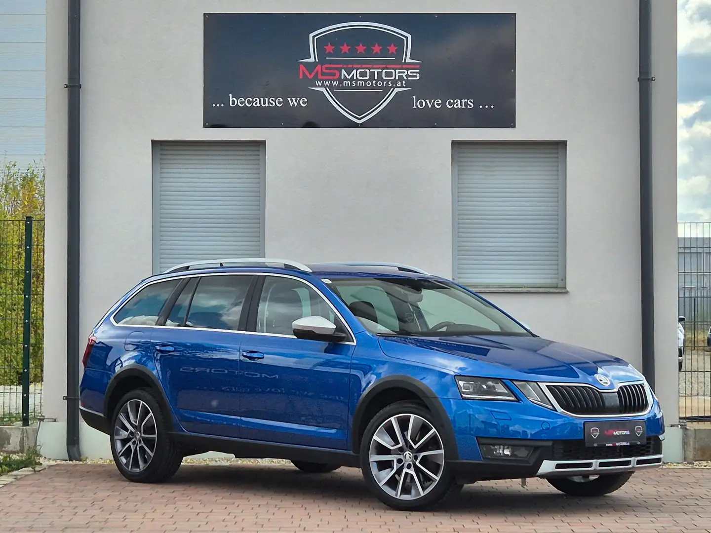 Skoda Octavia Scout 4x4 DSG*RFK*ACC*ALCANTARA*KEYLESS*CANTON Blau - 1