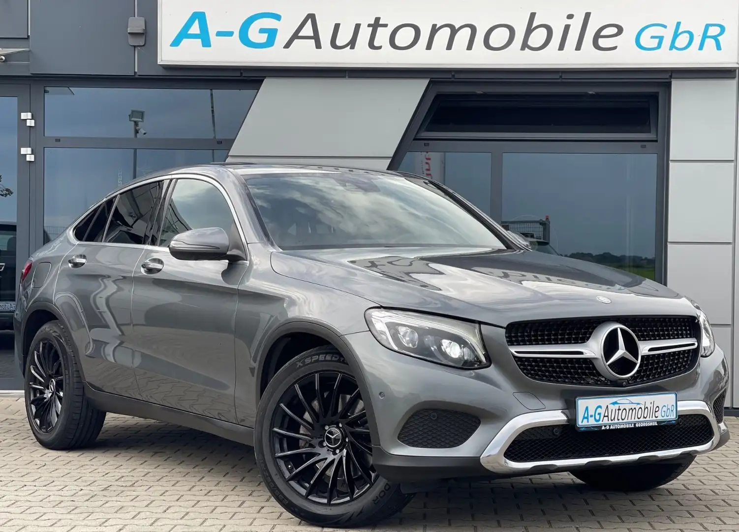 Mercedes-Benz GLC 220 Coupe 4Matic AMG-Line-Schiebedach-19"LM Grau - 1