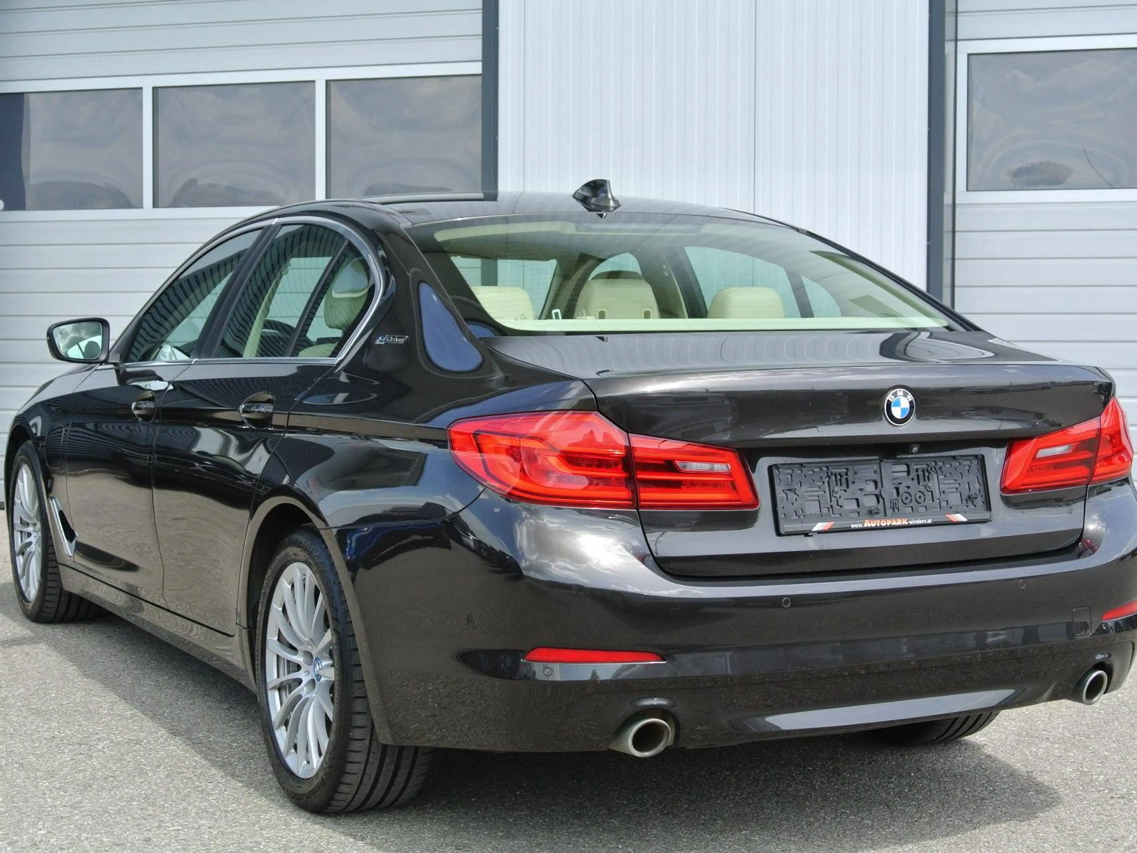 BMW 530 e hybrid Aut. *  Live Cockpit* * LEDER * ACC * — photo 15