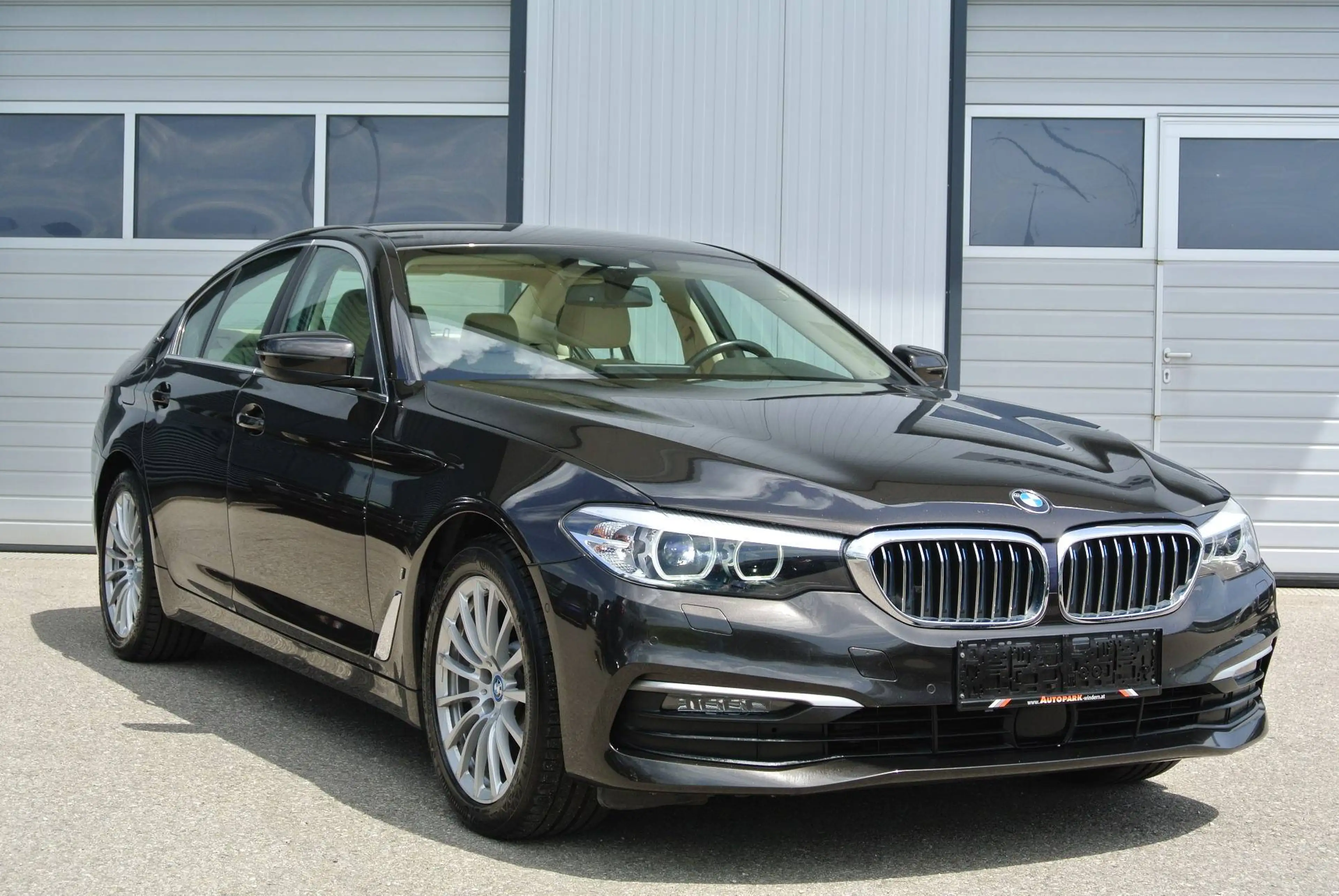 BMW 530 e hybrid Aut. *  Live Cockpit* * LEDER * ACC * — photo 5