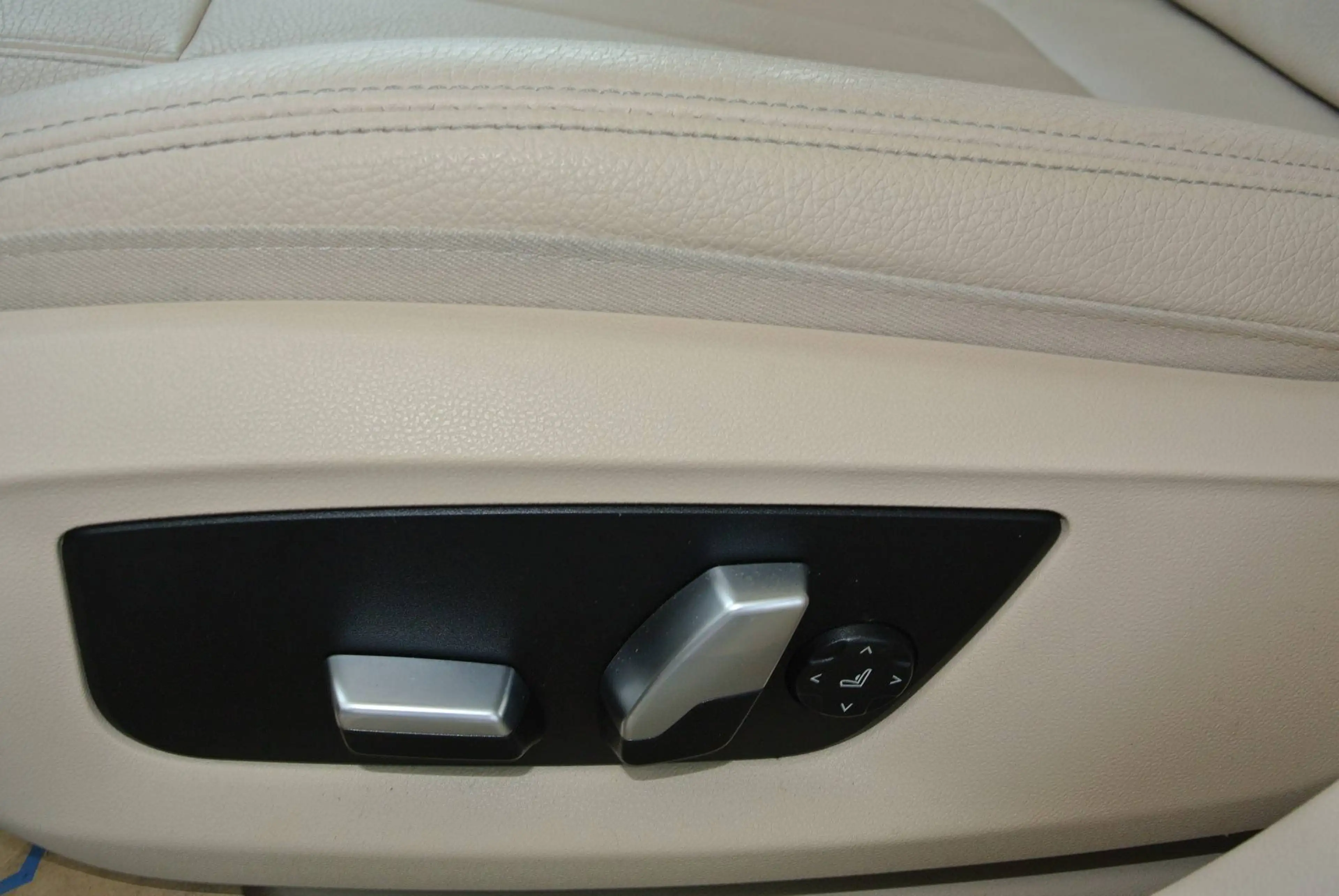 BMW 530 e hybrid Aut. *  Live Cockpit* * LEDER * ACC * — photo 11