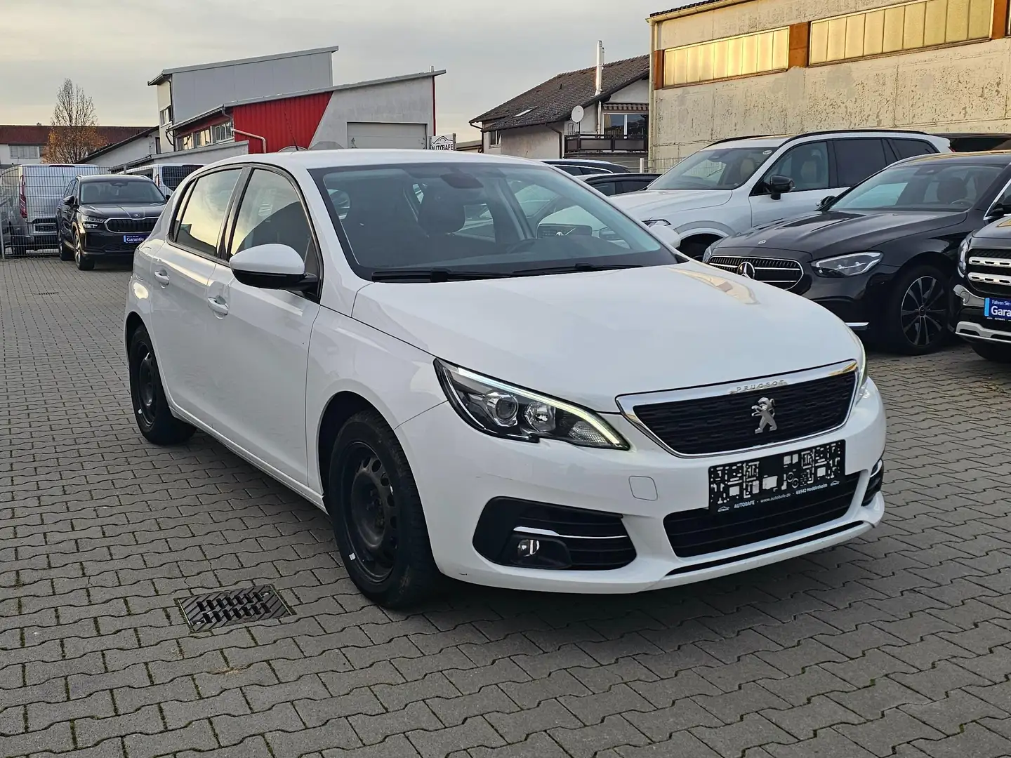 Peugeot 308 Active Pack Weiß - 1