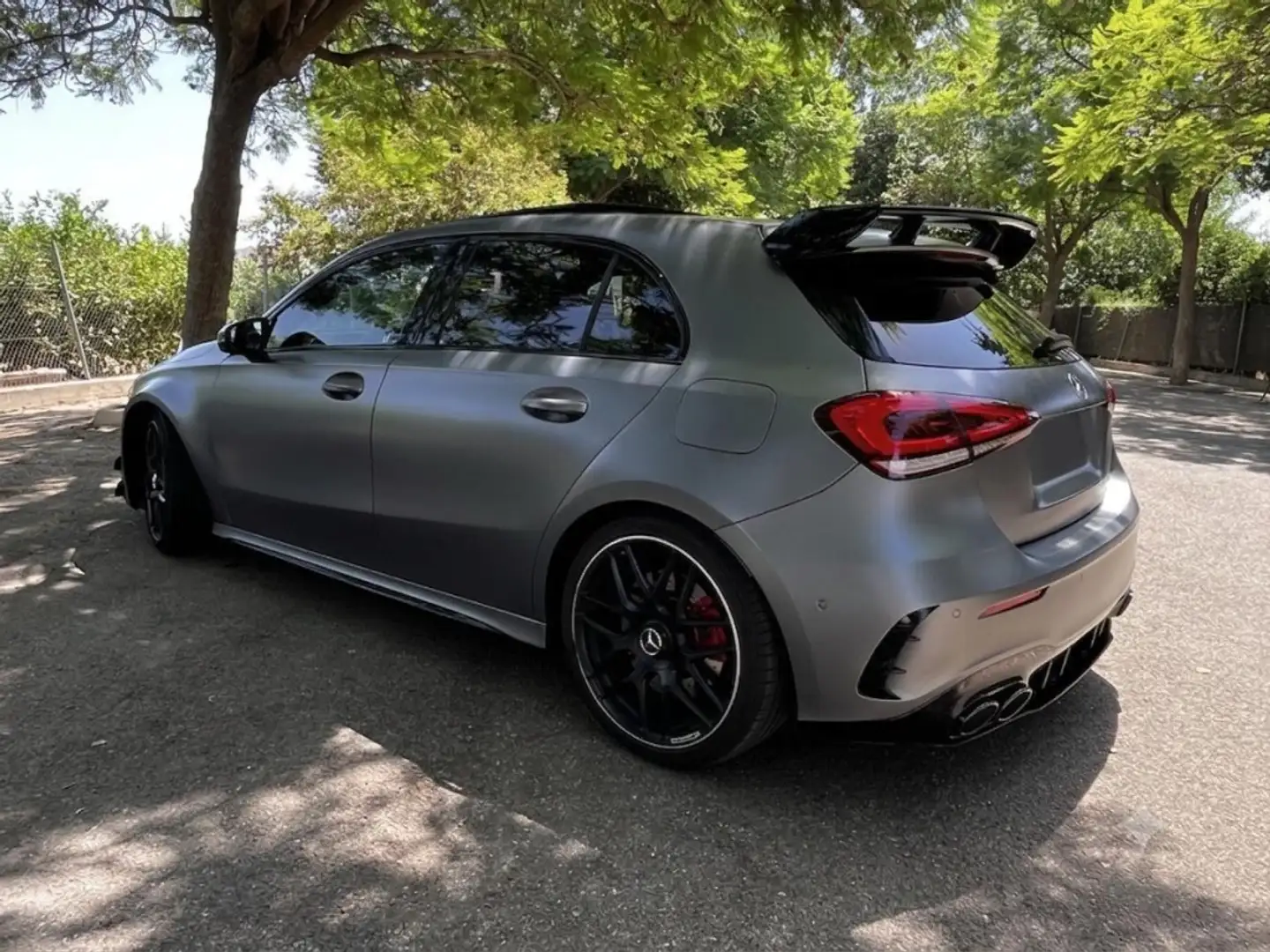 Mercedes-Benz A 45 AMG S Line Premium 4Matic+ 8G-DCT Gris - 1