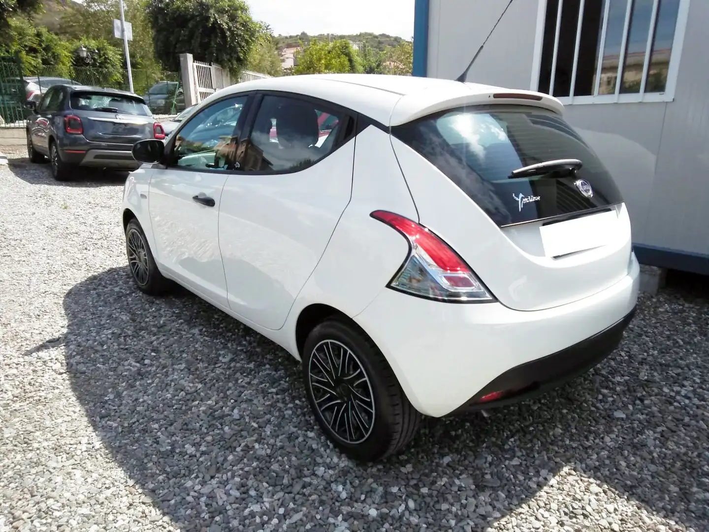 Lancia Ypsilon Ypsilon III 2015 1.2 Elefantino Blu s Blanc - 2