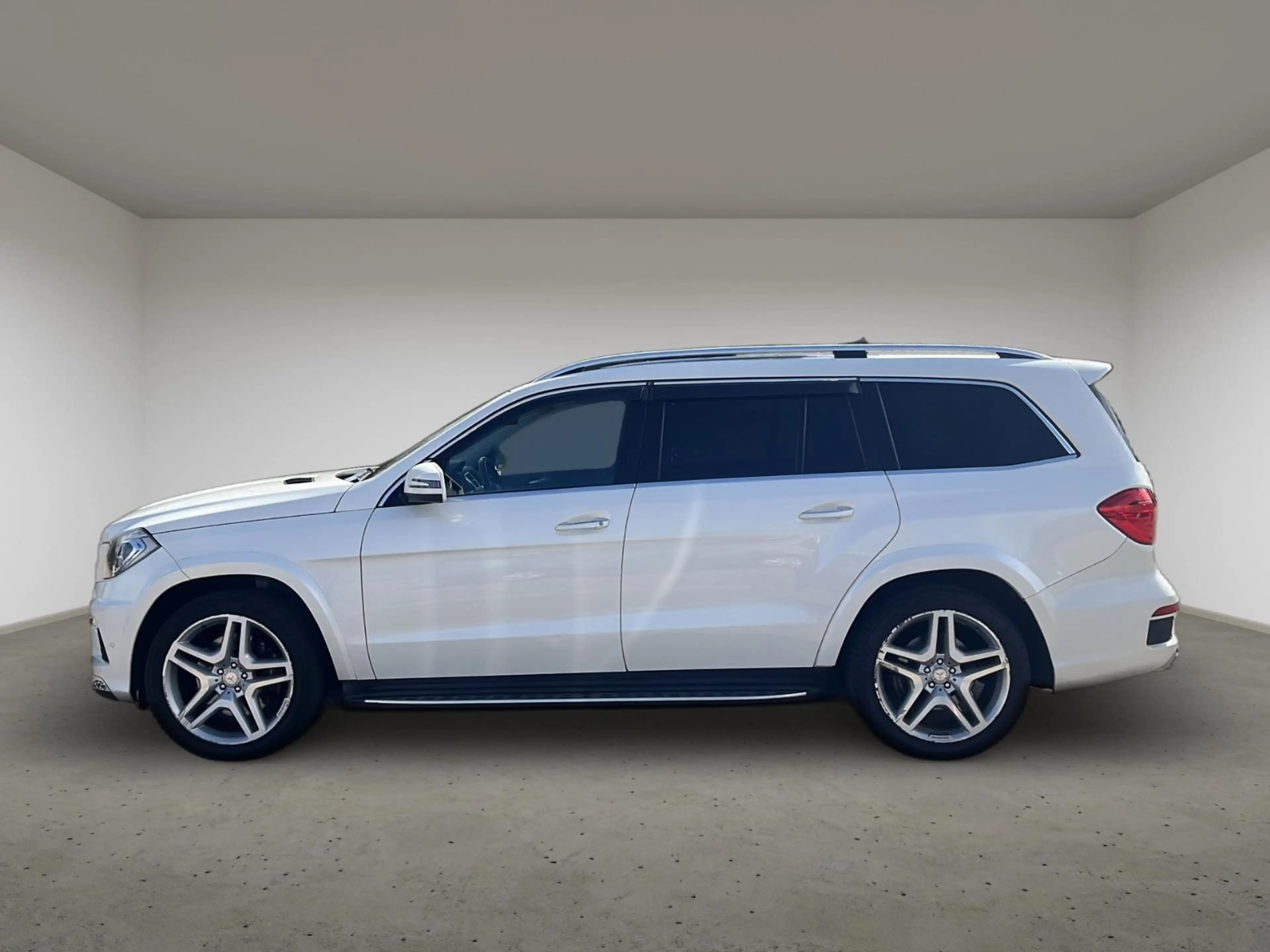 Mercedes-Benz GL 500 4MATIC AMG Styling*Massage*Innen gepflegt — photo 5