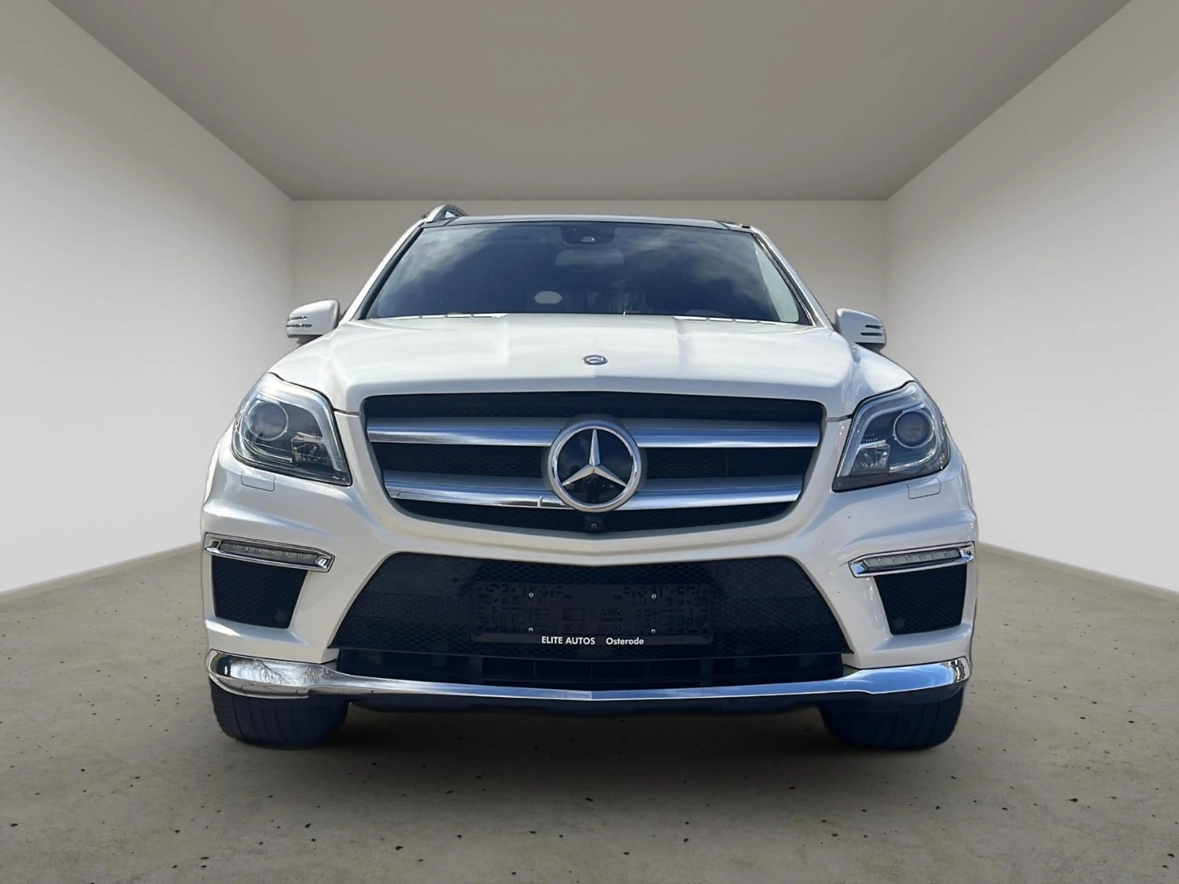 Mercedes-Benz GL 500 4MATIC AMG Styling*Massage*Innen gepflegt — photo 12