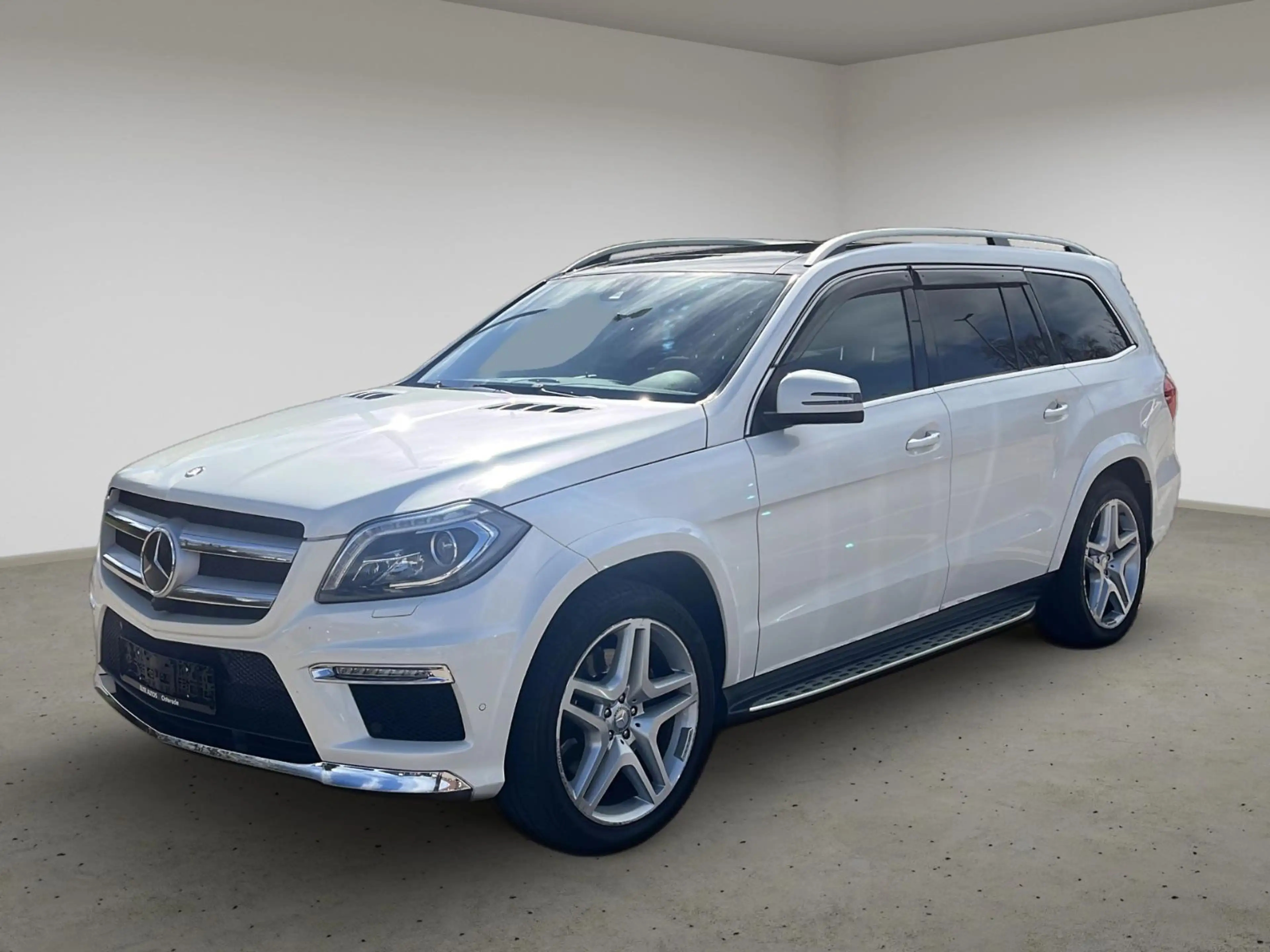 Mercedes-Benz GL 500 4MATIC AMG Styling*Massage*Innen gepflegt — photo 3