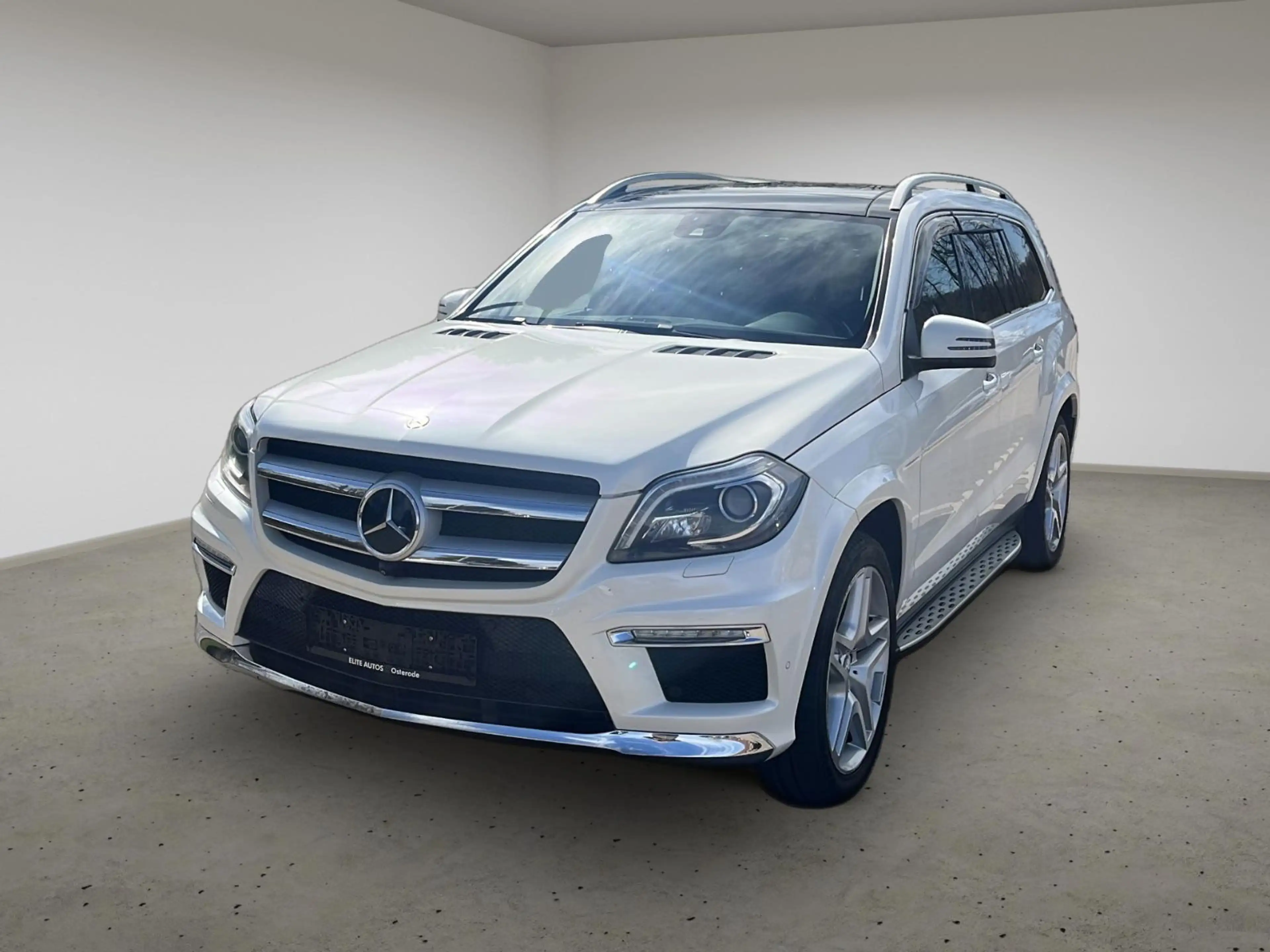 Mercedes-Benz GL 500 4MATIC AMG Styling*Massage*Innen gepflegt — photo 4