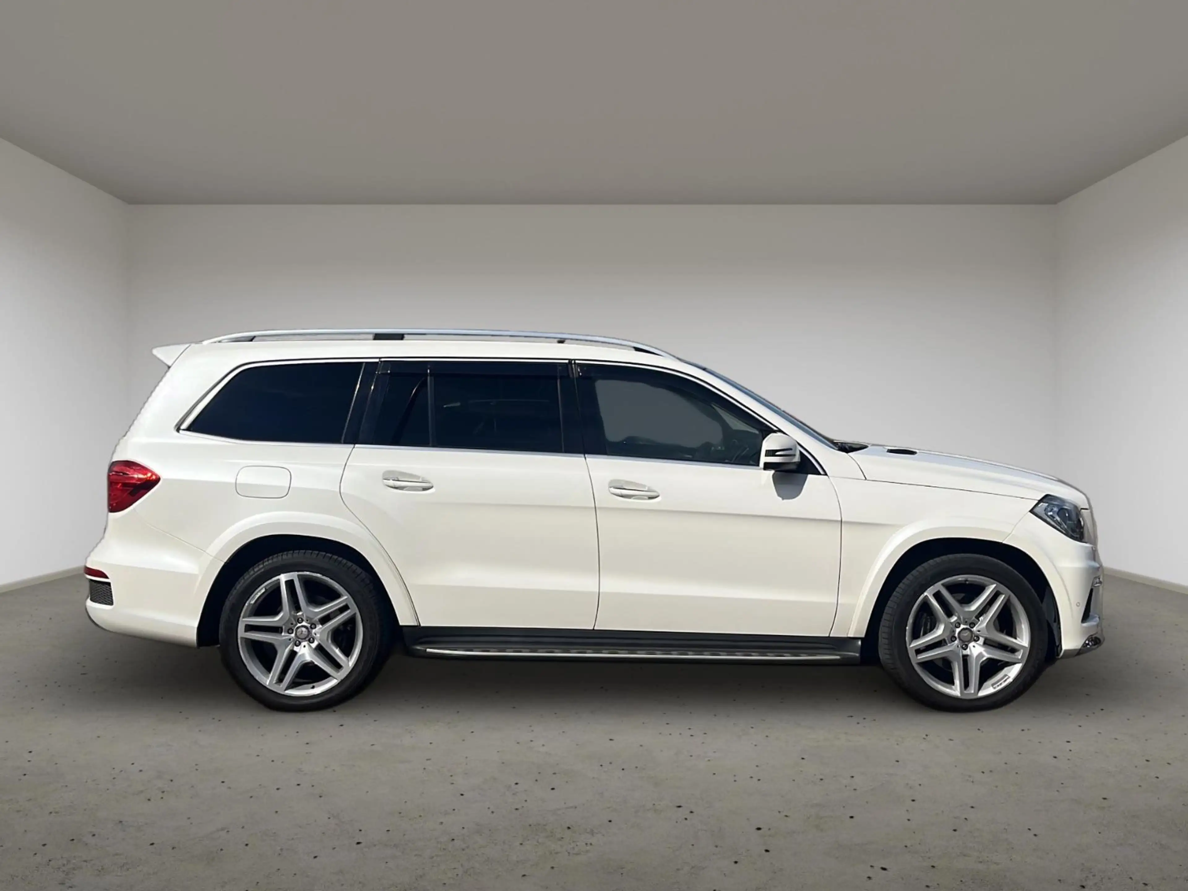 Mercedes-Benz GL 500 4MATIC AMG Styling*Massage*Innen gepflegt — photo 11