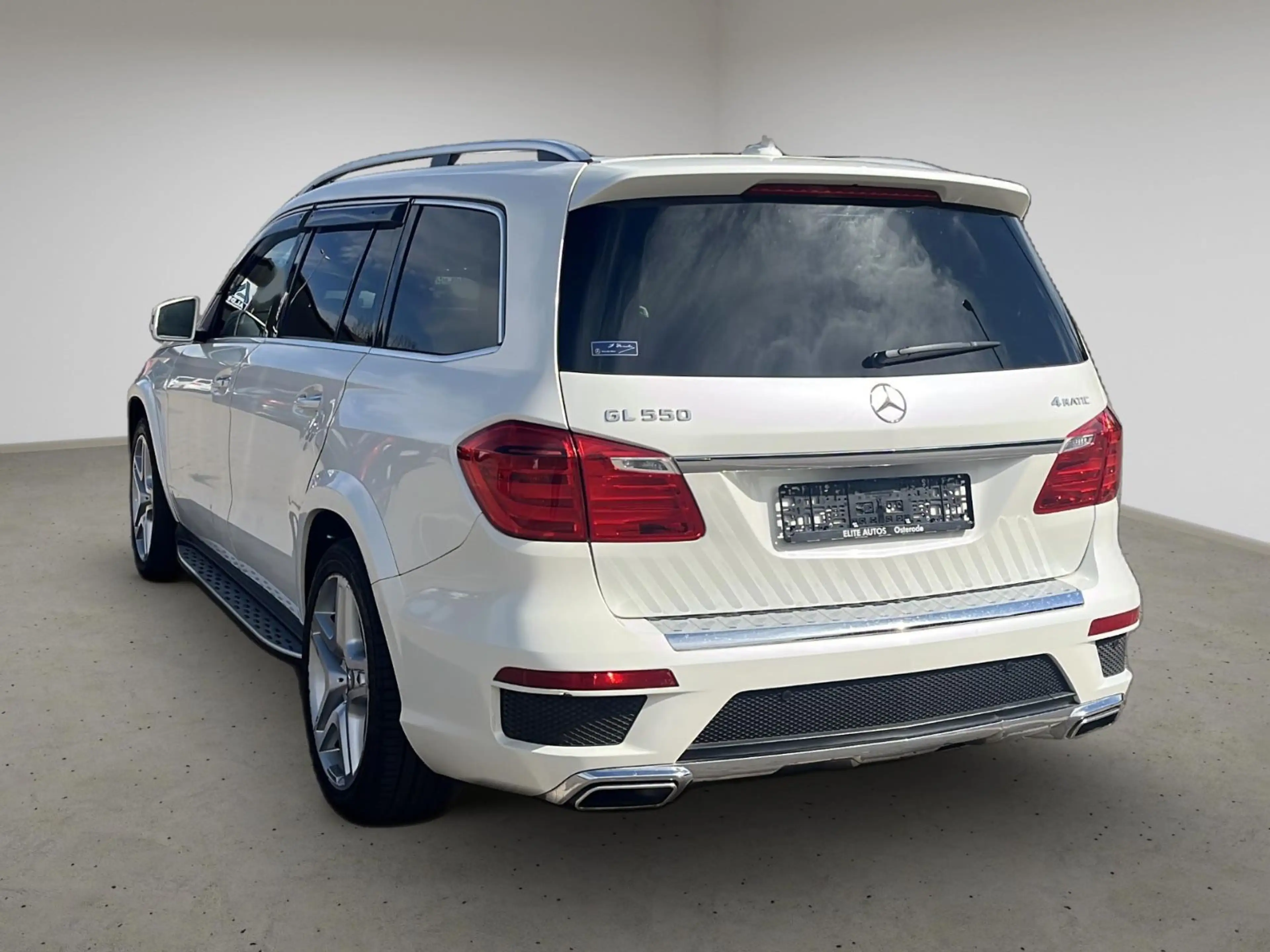 Mercedes-Benz GL 500 4MATIC AMG Styling*Massage*Innen gepflegt — photo 7