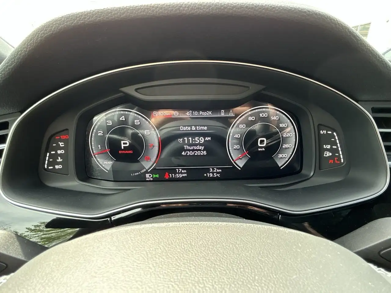 Audi Q8 снимка Audi Q8