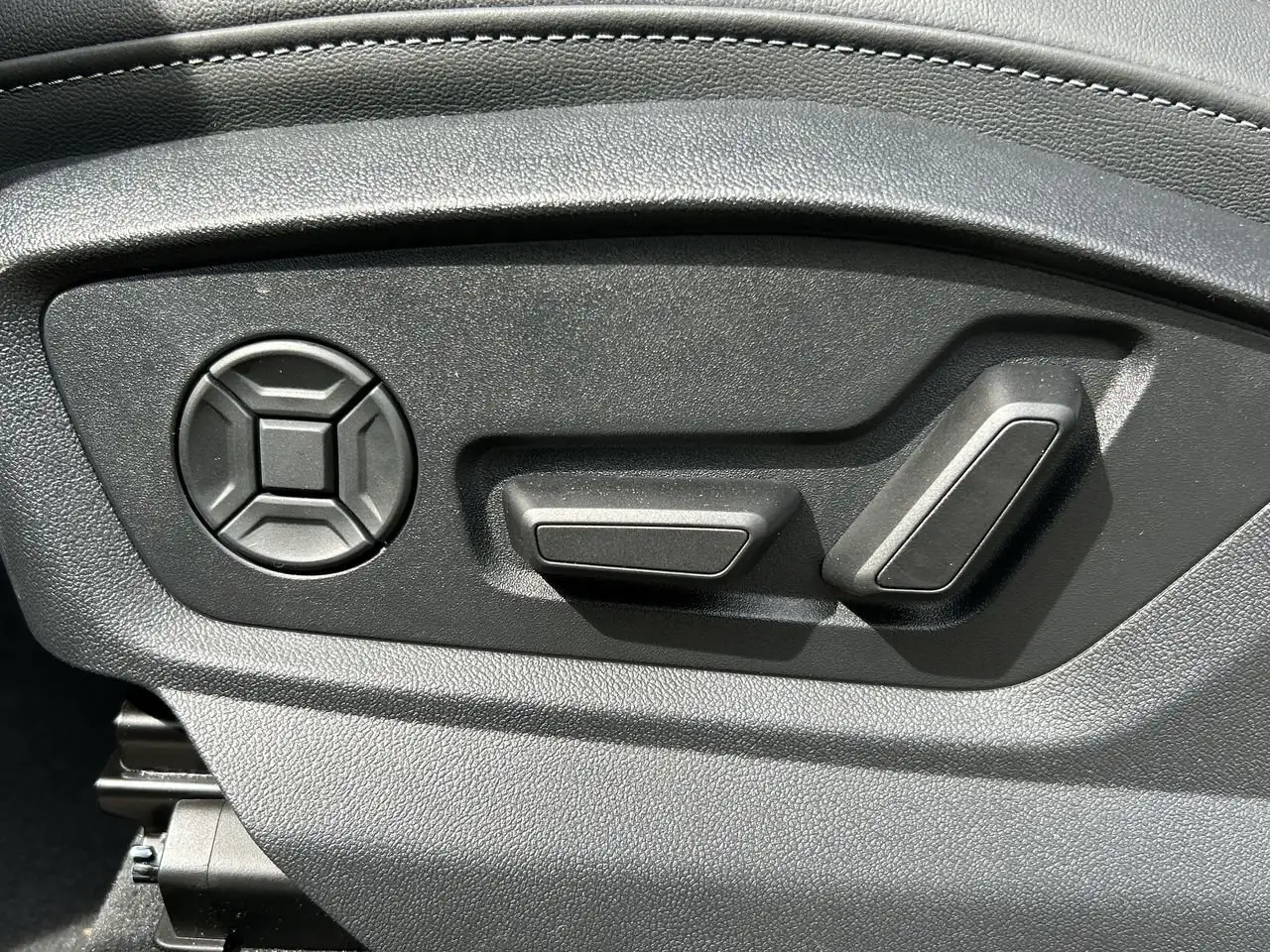 Audi Q8 снимка Audi Q8