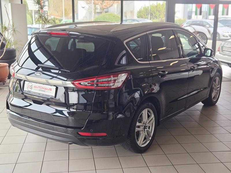 Ford S-Max Titanium *7-Sitzer, Scheckheftgepflegt, SYNC, LED* — photo 5