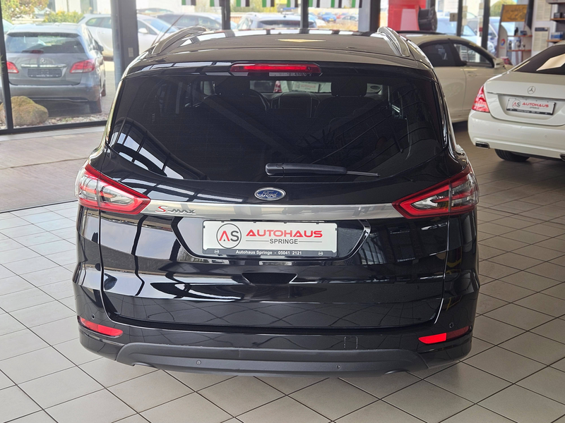 Ford S-Max Titanium *7-Sitzer, Scheckheftgepflegt, SYNC, LED* — photo 4