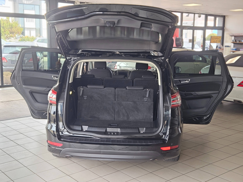 Ford S-Max Titanium *7-Sitzer, Scheckheftgepflegt, SYNC, LED* — photo 12