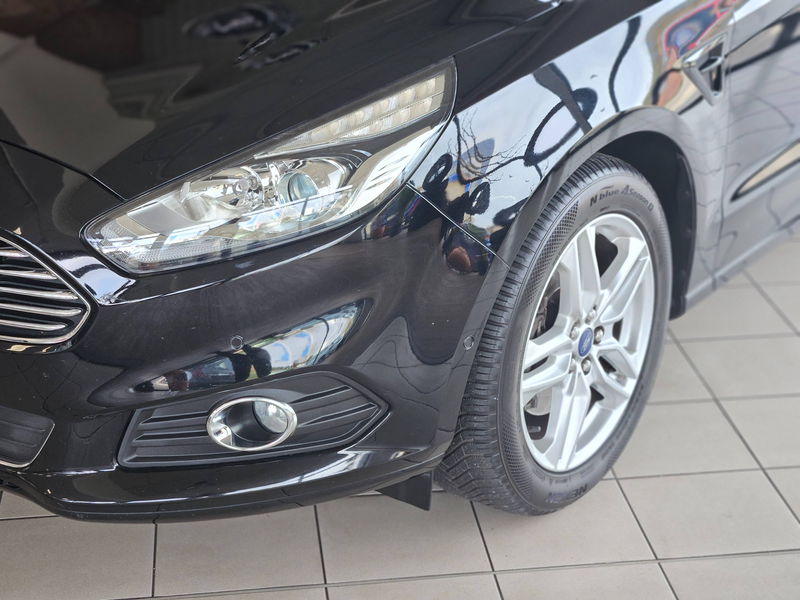 Ford S-Max Titanium *7-Sitzer, Scheckheftgepflegt, SYNC, LED* — photo 8