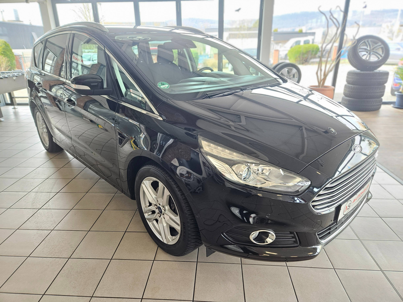 Ford S-Max Titanium *7-Sitzer, Scheckheftgepflegt, SYNC, LED* — photo 6