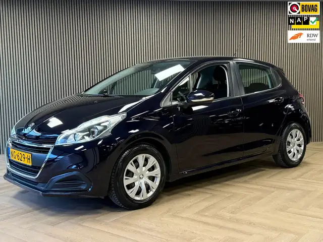 Peugeot 208 1.2 PureTech Active AUTOMAAT NAVIGATIE AIRCO PDC C