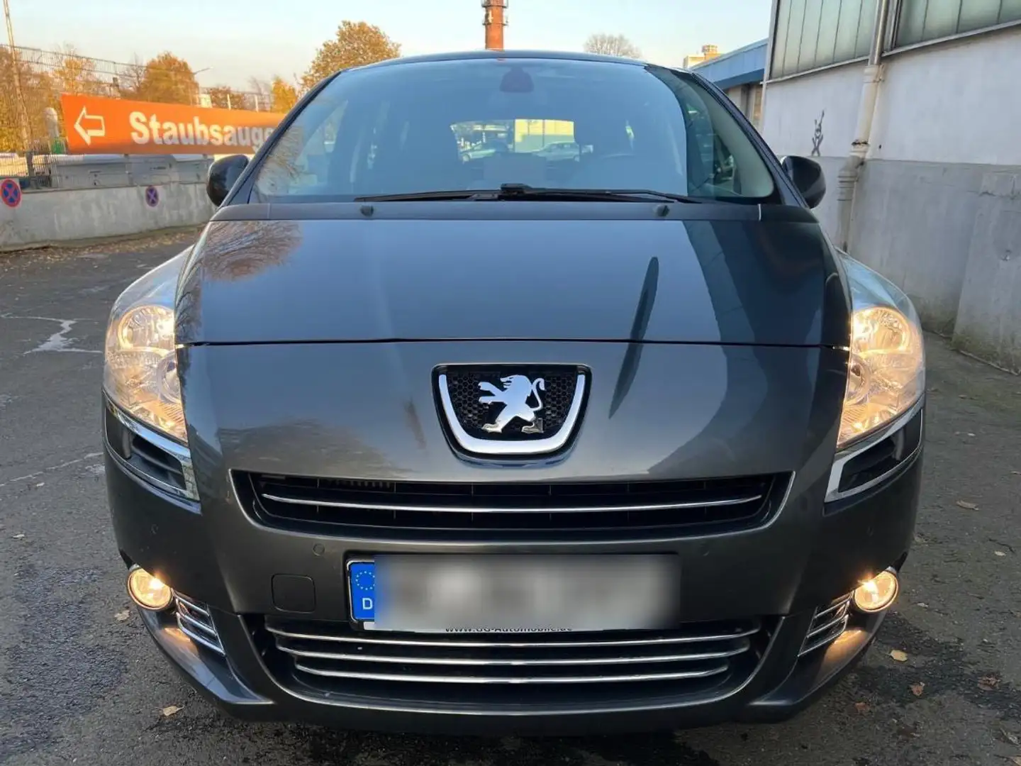 Peugeot 5008 5008 155 THP Platinum Stříbrná - 1