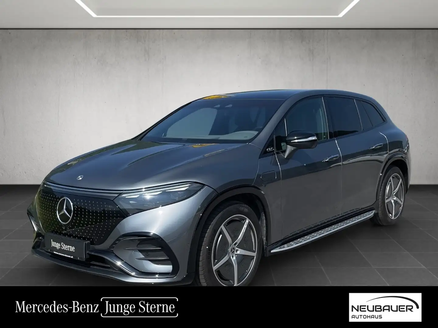 Mercedes-Benz EQS SUV EQS 500 4MATIC SUV AMG Pano Night AIR FAP MBUX Grau - 1