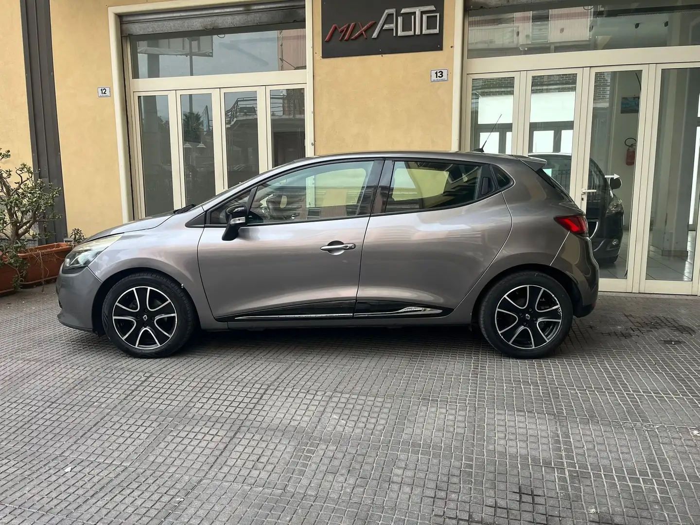 Renault Clio Clio IV 2012 5p 1.5 dci Wave 75cv - 2