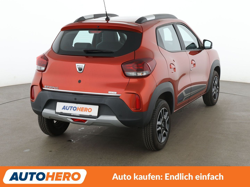 Dacia Spring electric drive 33 kW Comfort Plus *NAV*TEMPO*CAM* — photo 6
