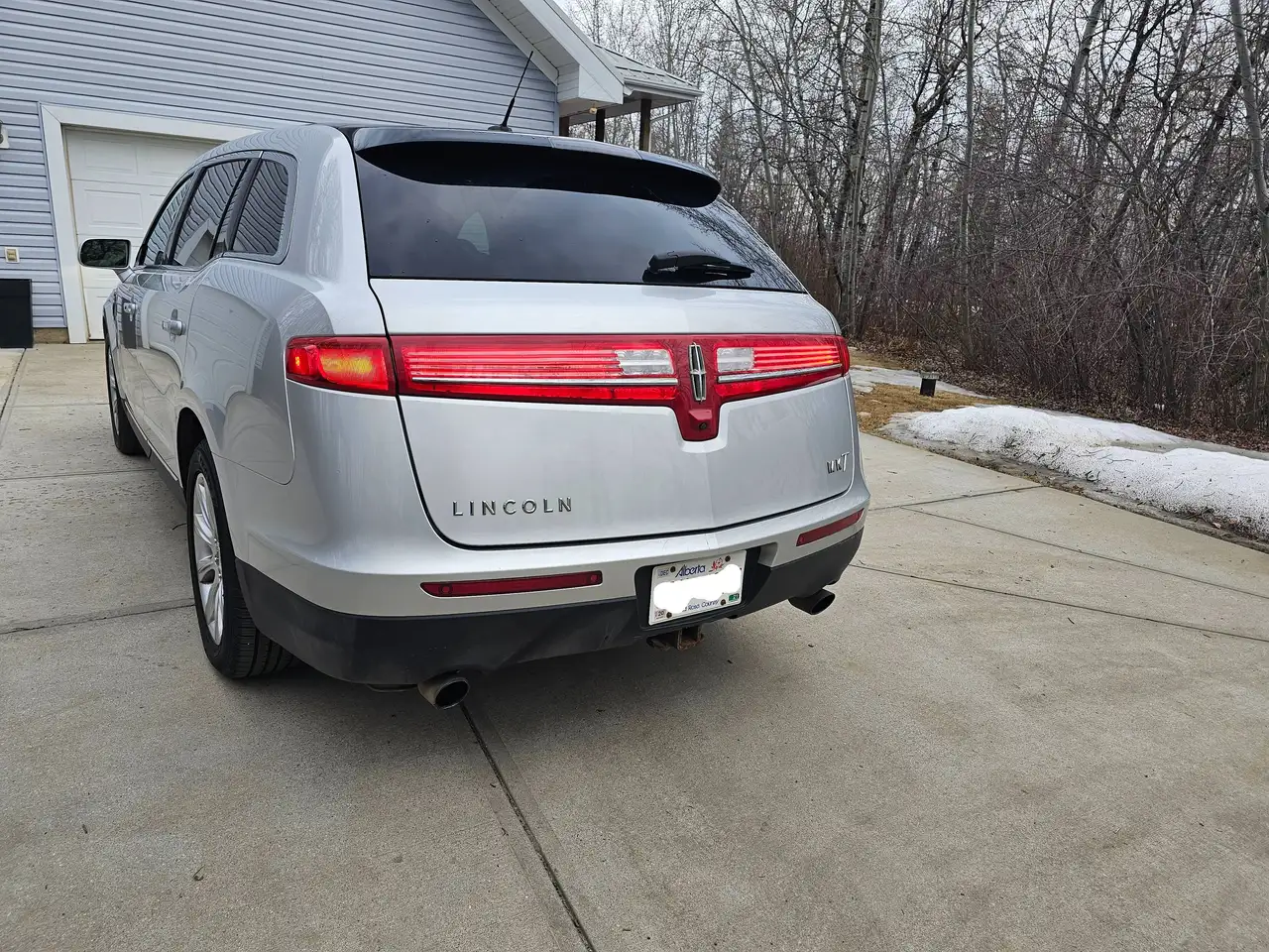 Lincoln MKT снимка Lincoln MKT