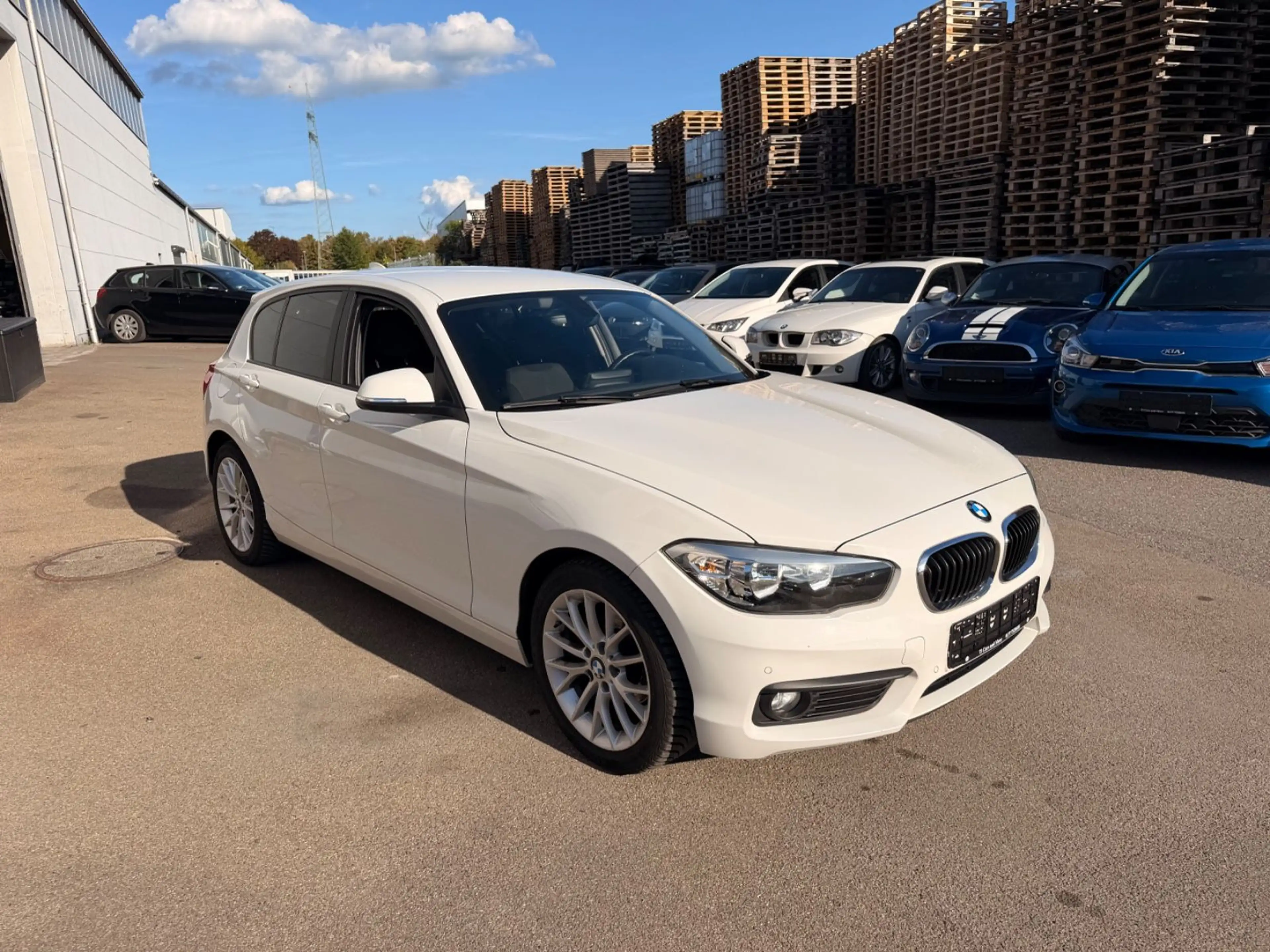 BMW 118 5-trg. 118i Advantage Automatik Gewährleistung — photo 3