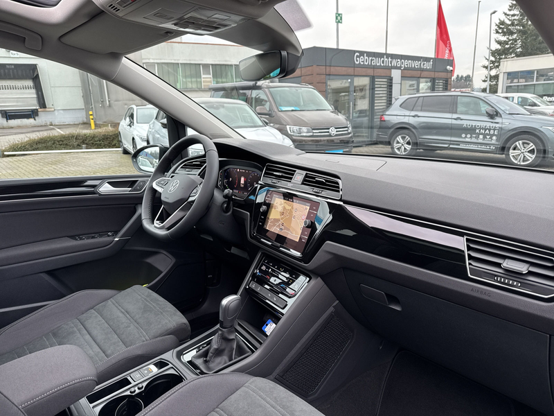 Volkswagen Touran 1.5 TSI DSG R-Line 7-Si. PANO STANDHZG AHK — photo 13