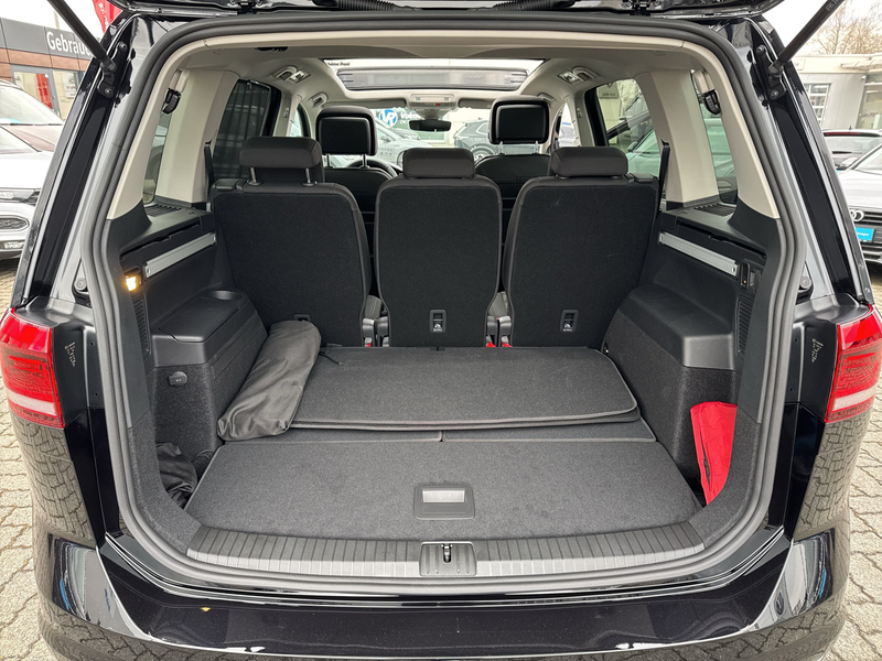 Volkswagen Touran 1.5 TSI DSG R-Line 7-Si. PANO STANDHZG AHK — photo 8
