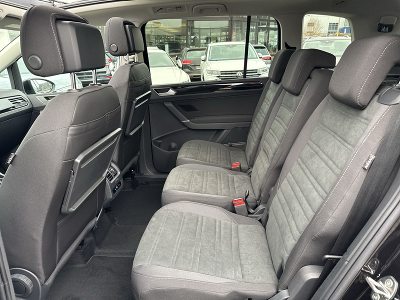 Volkswagen Touran 1.5 TSI DSG R-Line 7-Si. PANO STANDHZG AHK — photo 12