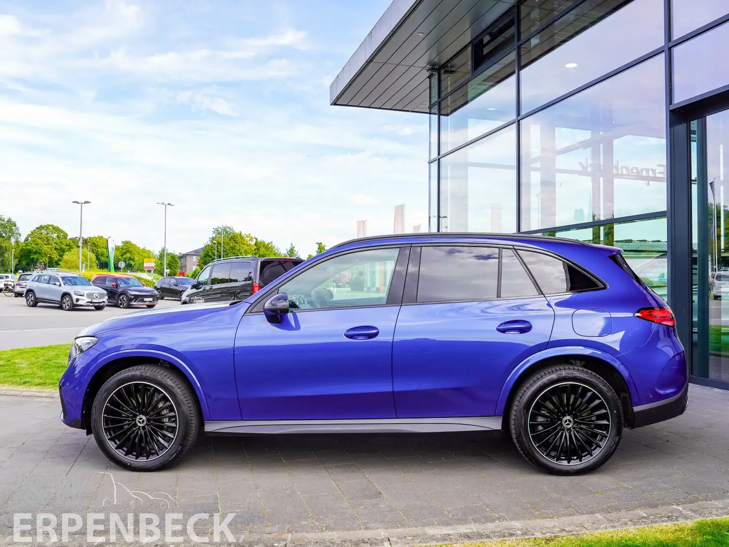 Mercedes-Benz GLC 300 GLC 300 de 4MATIC AMG AHK Distr Digital Light Bleu - 2