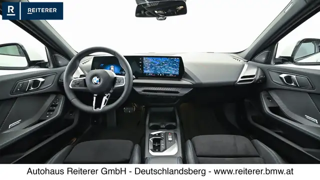BMW 1 Series view 13