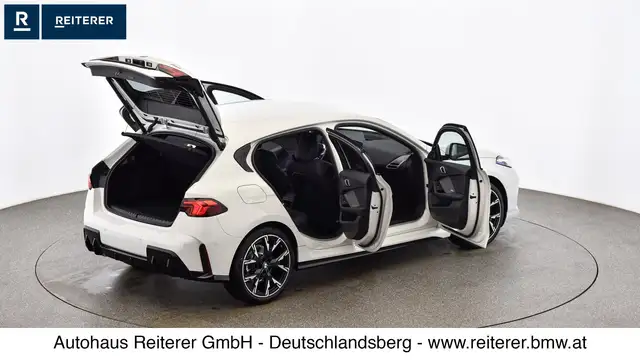 BMW 1 Series view 12