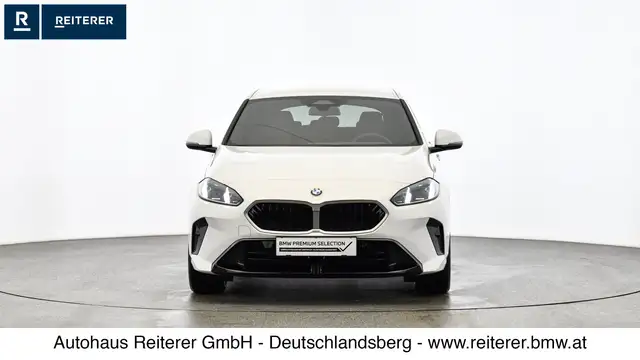 BMW 1 Series view 2