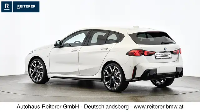 BMW 1 Series view 4