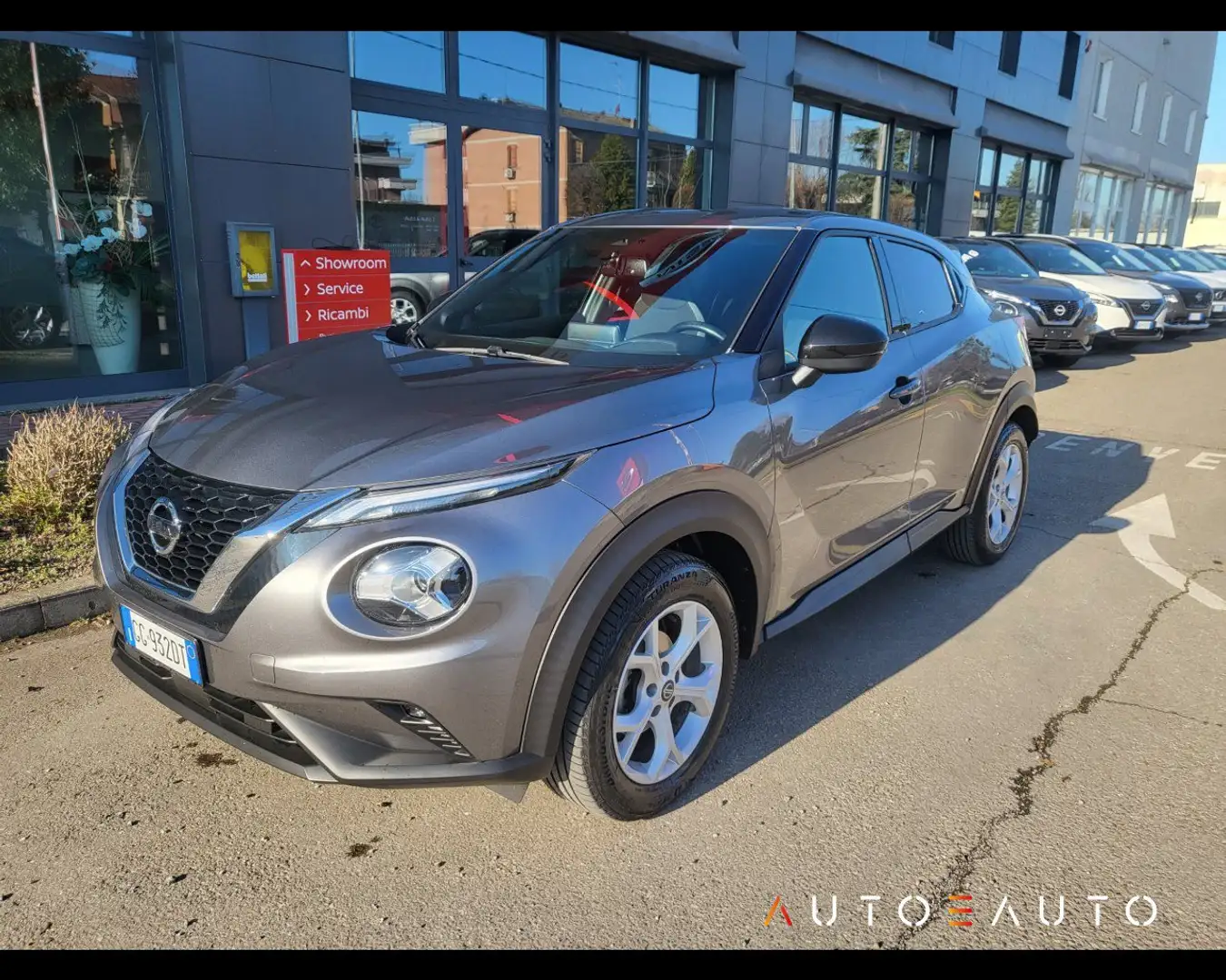 Nissan Juke 1.0 dig-t N-Connecta 114cv Grigio - 1