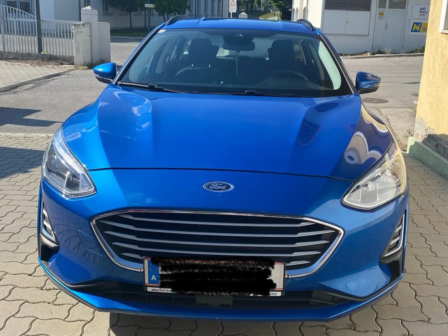 Ford Focus Focus Traveller 1,0 EcoBoost Trend Trend Blau - 1