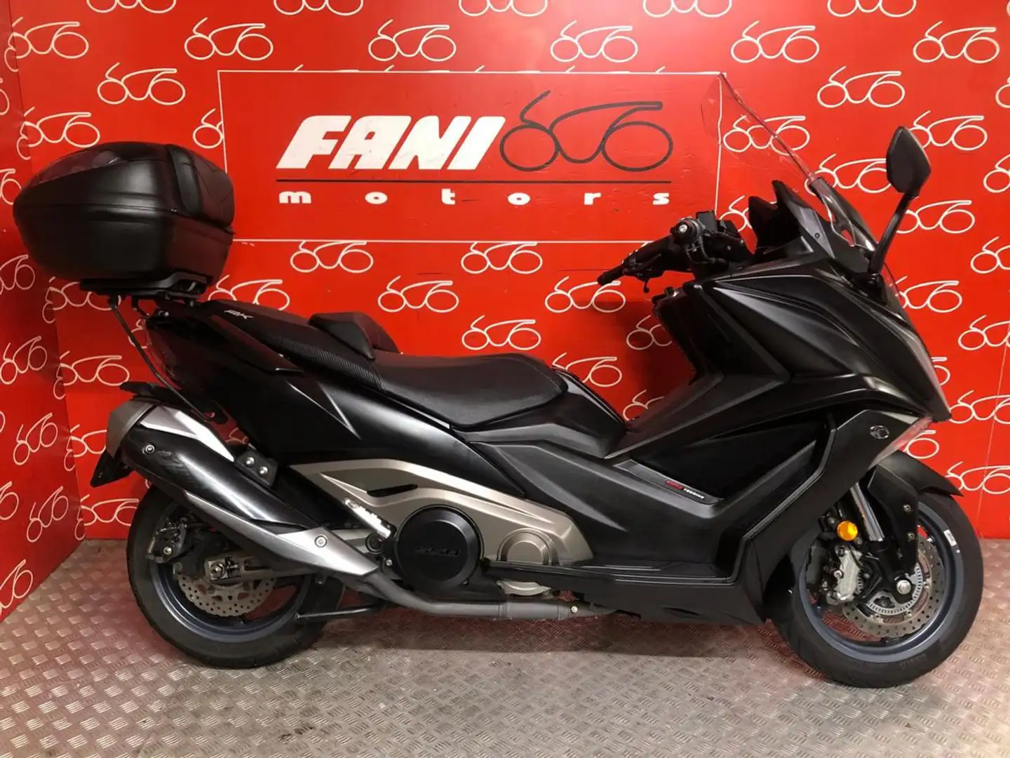 Kymco AK 550 . Negru - 1