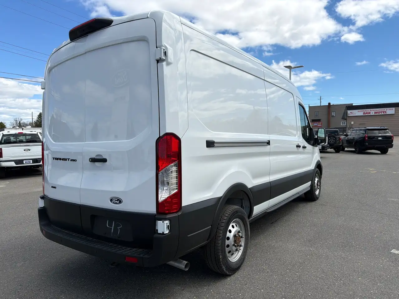 Ford Transit Cargo Van снимка Ford Transit Cargo Van