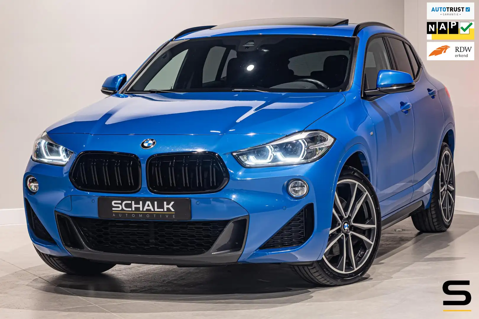 BMW X2 SDrive20i High Executive|NAP|Pano|HUD|H&K|Trekhaak Blauw - 1